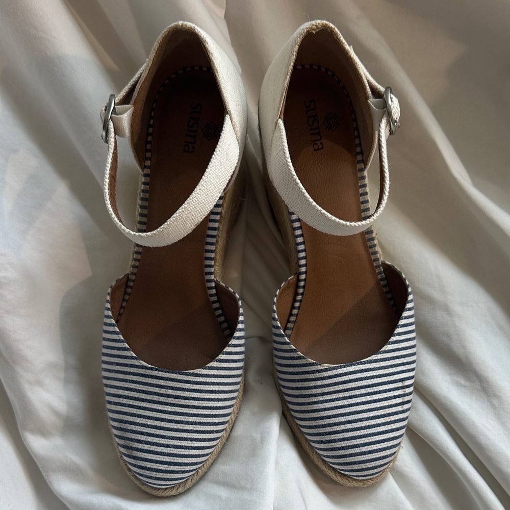Susina Navy and White Striped Wedges
